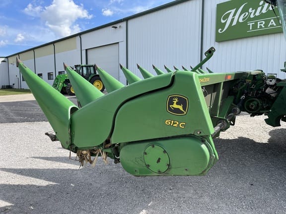 Main image John Deere 612C