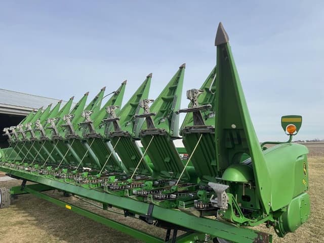 Image of John Deere 612C equipment image 2