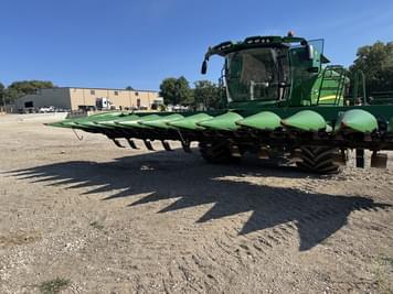 Main image John Deere 612C