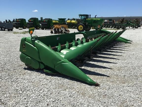 Image of John Deere 612C equipment image 2