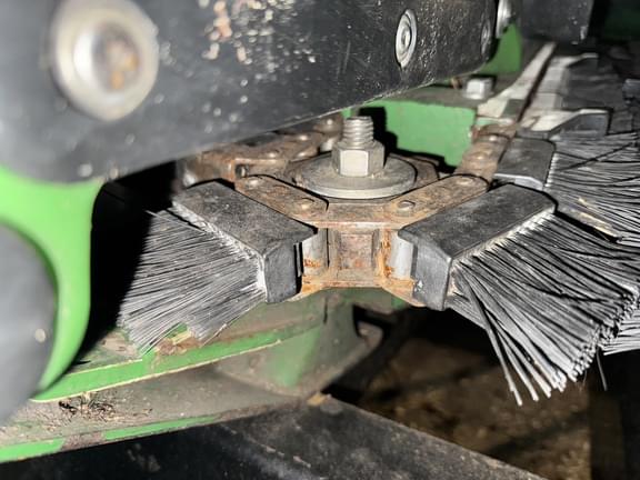 Image of John Deere 612C equipment image 3
