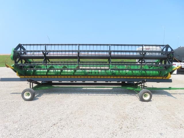 Image of John Deere 622F equipment image 1