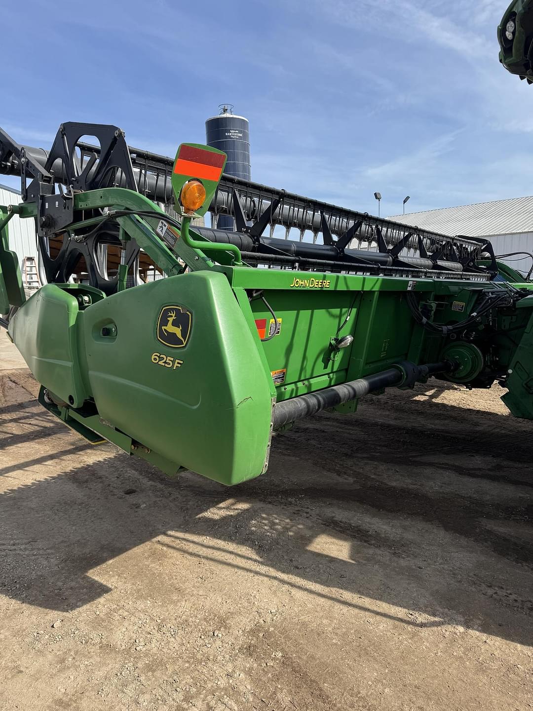 Image of John Deere 625F Primary image