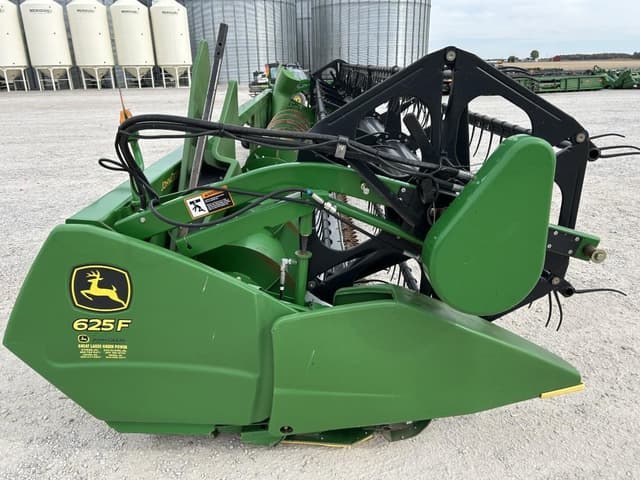 Image of John Deere 625F equipment image 3