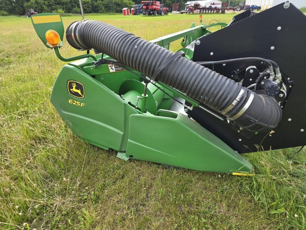 Main image John Deere 625F