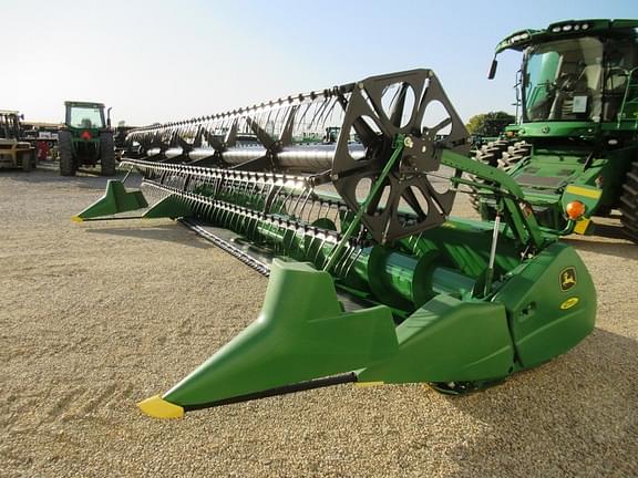 Image of John Deere 625F equipment image 3