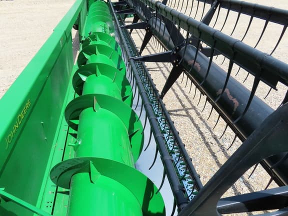 Image of John Deere 625F equipment image 2