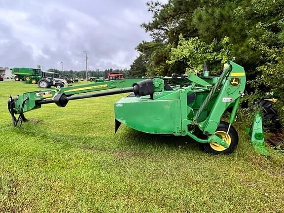 Image of John Deere 630 equipment image 3