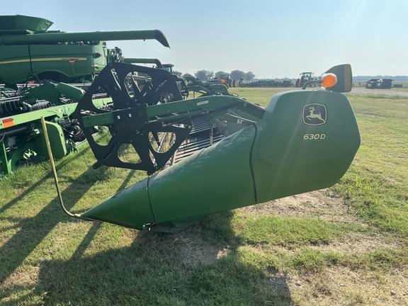 Image of John Deere 630D equipment image 4