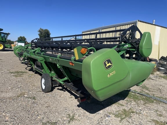 2009 John Deere 630D Equipment Image0