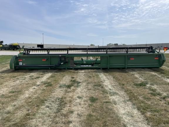 Image of John Deere 630F equipment image 3