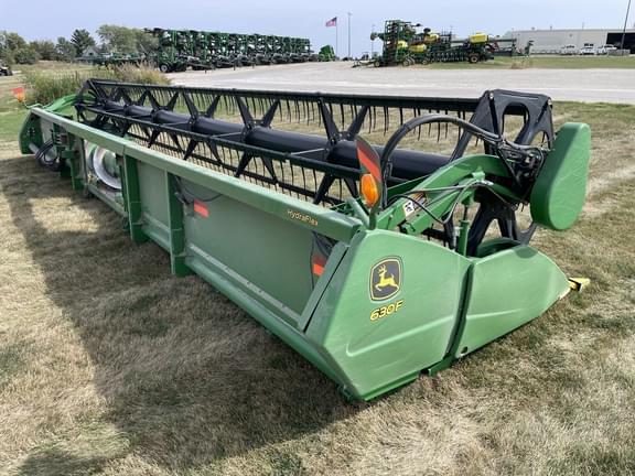 Image of John Deere 630F equipment image 4
