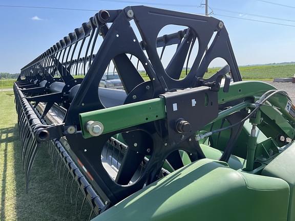 Image of John Deere 630F equipment image 4