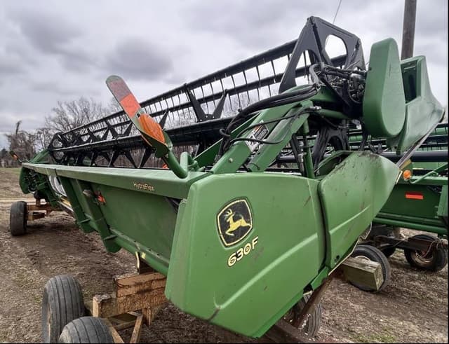 Image of John Deere 630F equipment image 4