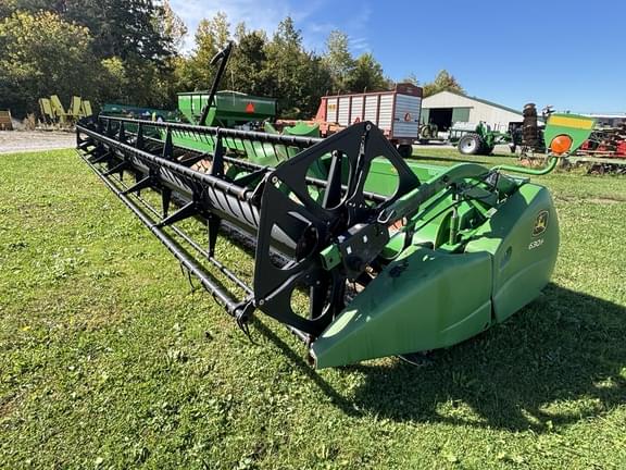 Image of John Deere 630F equipment image 4