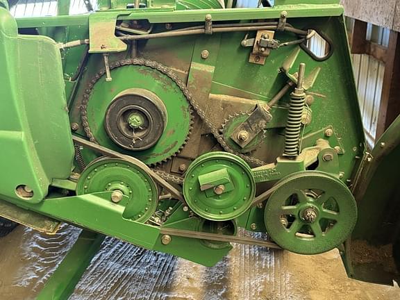 Image of John Deere 630F equipment image 3