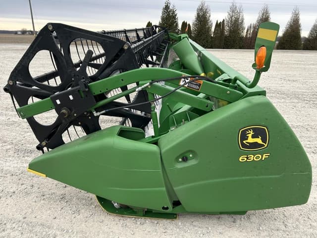 Image of John Deere 630F equipment image 4