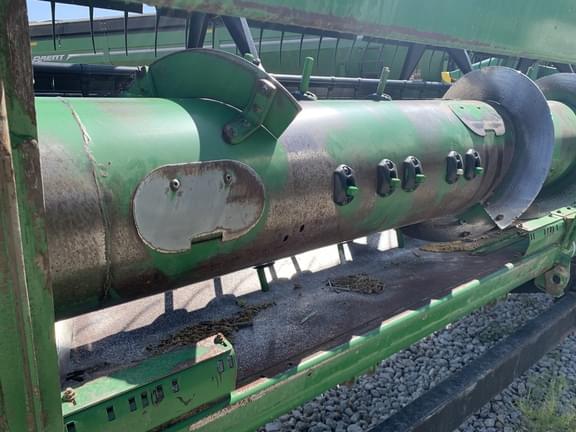 Image of John Deere 630F equipment image 4