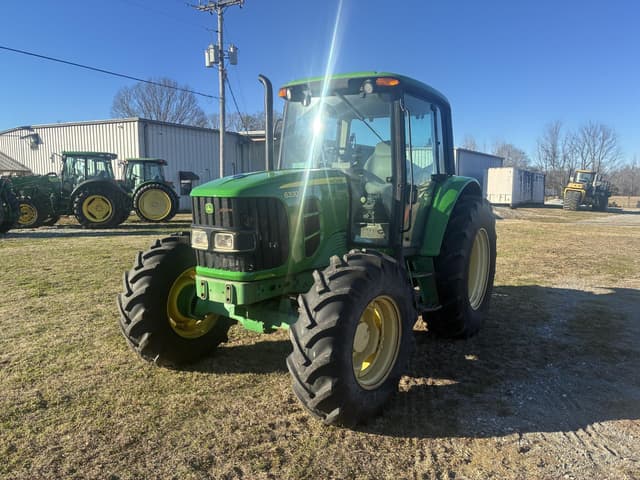 Image of John Deere 6330 equipment image 2