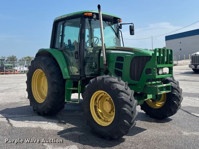 Image of John Deere 6330 equipment image 2