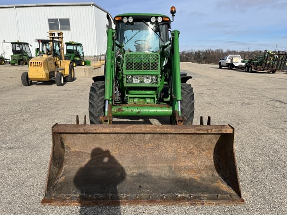 Image of John Deere 6330 equipment image 1