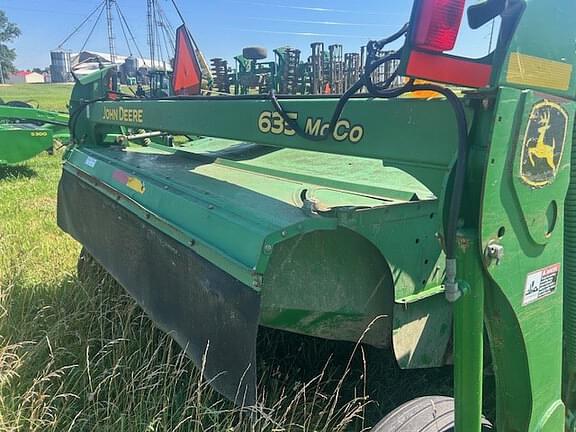 Image of John Deere 635 equipment image 1