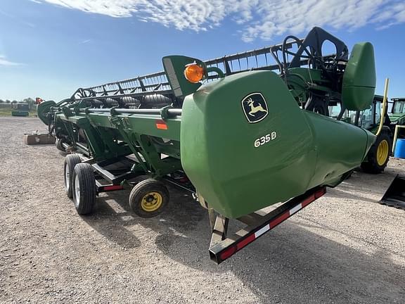 Image of John Deere 635D equipment image 3