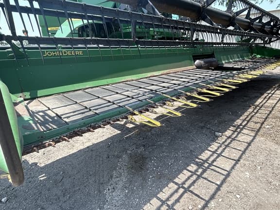 Image of John Deere 635D equipment image 3