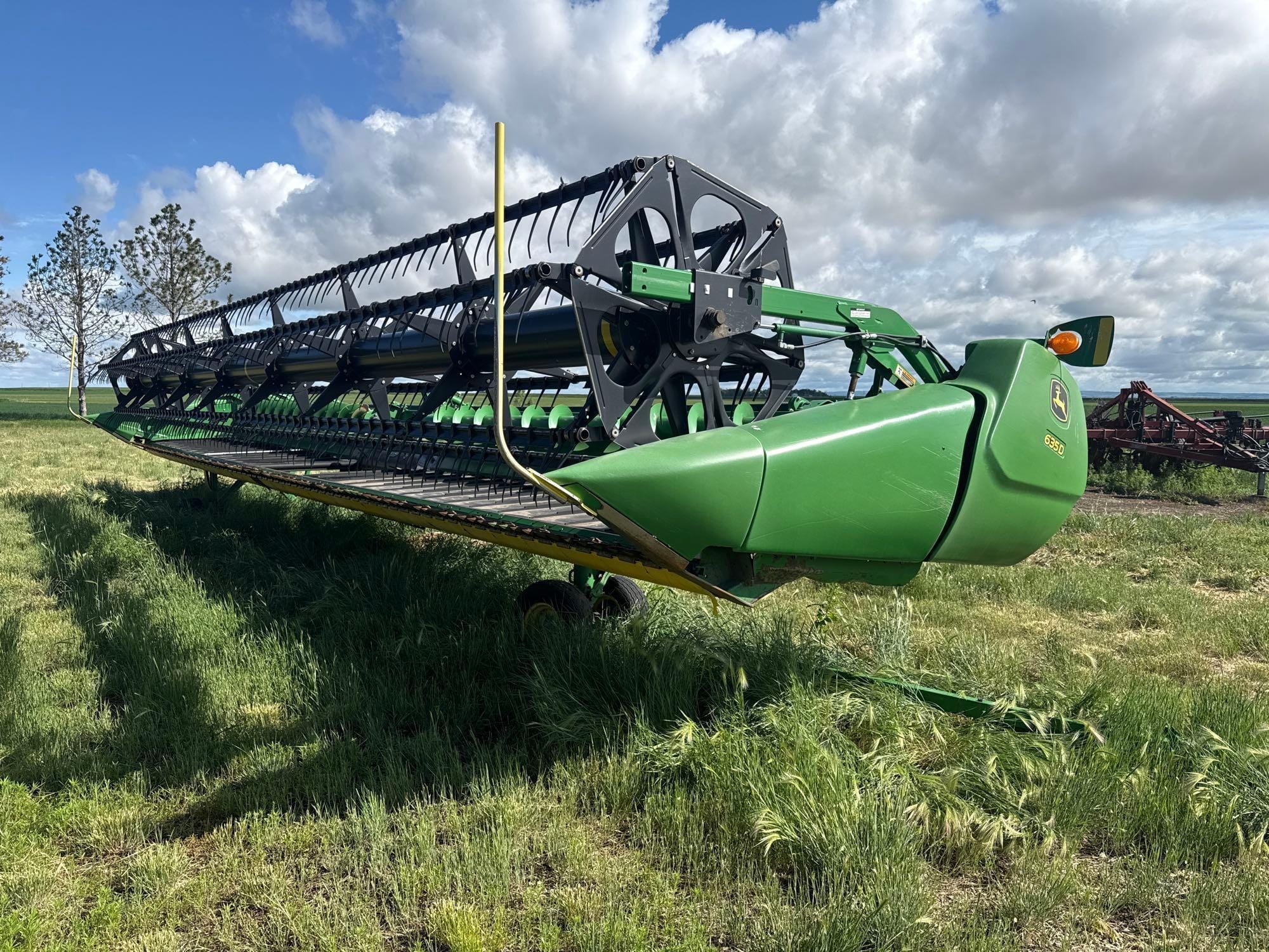 2009 John Deere 635D Equipment Image0