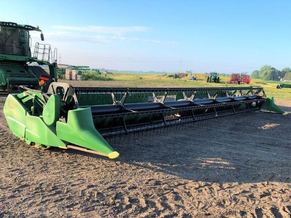 2009 John Deere 635F Image