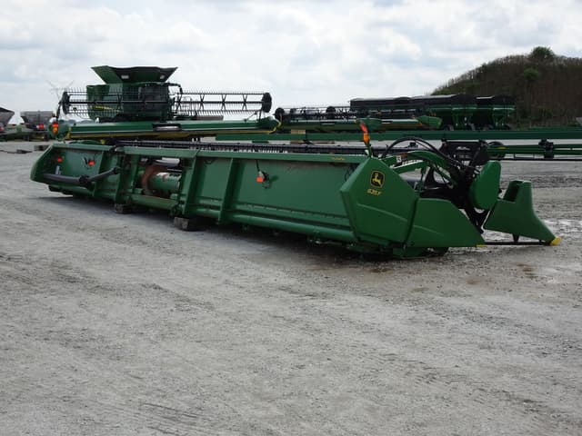 Image of John Deere 635F equipment image 3