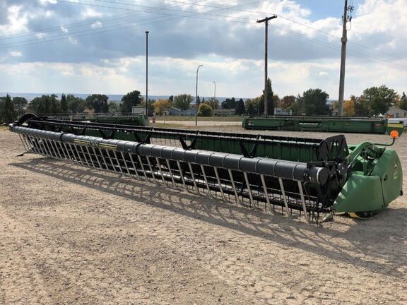 Main image John Deere 635F