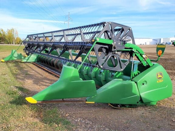 Main image John Deere 635F