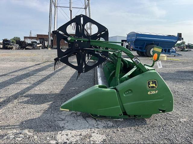 Image of John Deere 635F equipment image 2