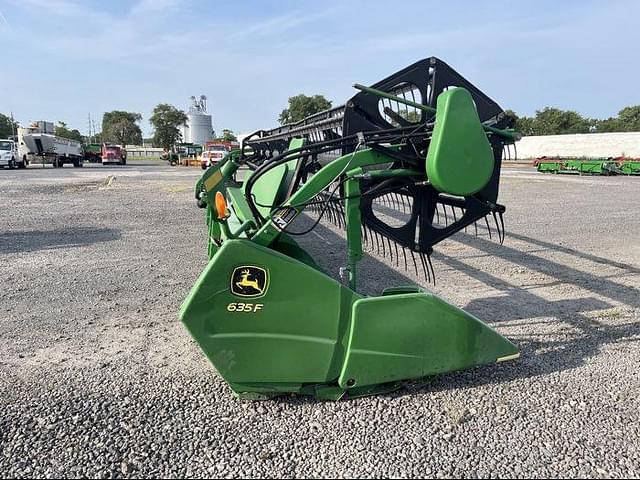 Image of John Deere 635F equipment image 3