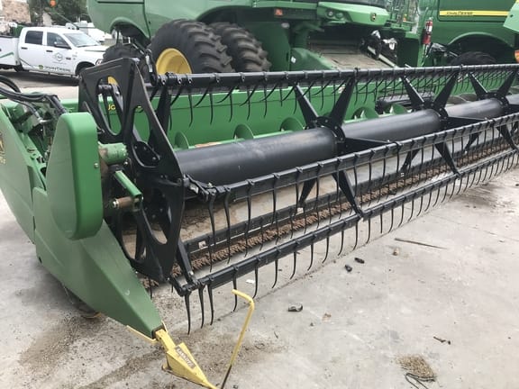 Main image John Deere 635F