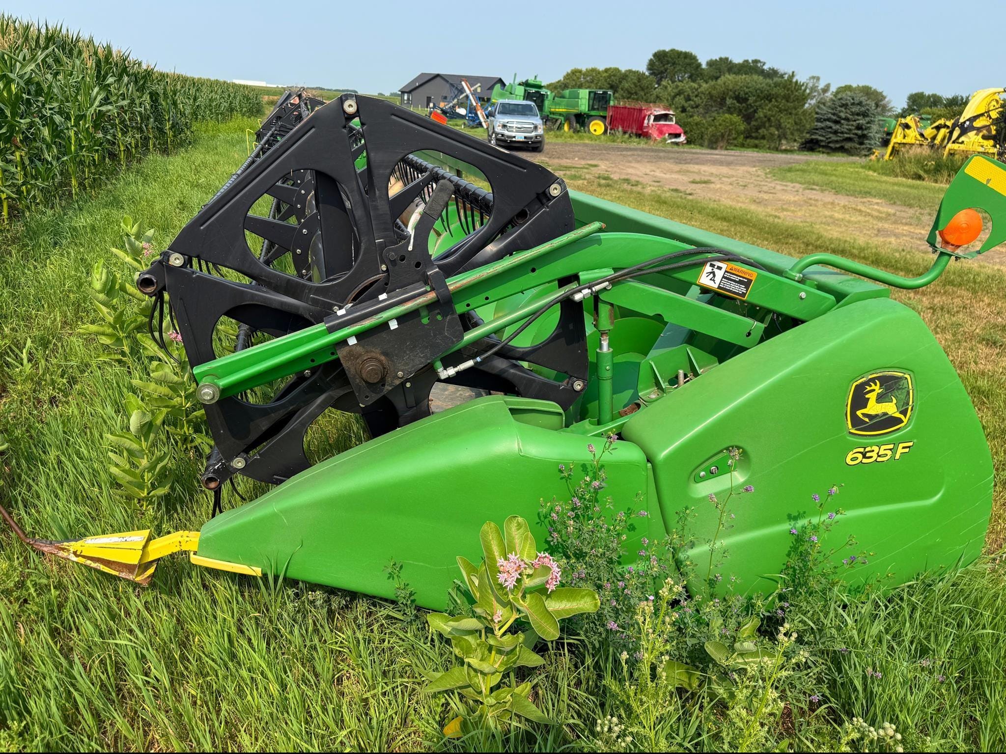 2009 John Deere 635F Equipment Image0