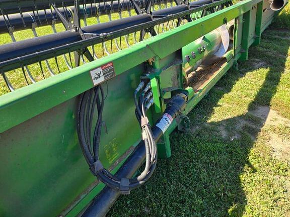 Image of John Deere 635F equipment image 4
