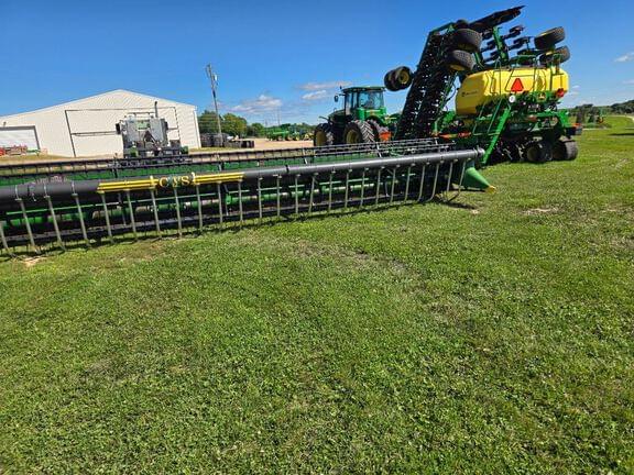 Image of John Deere 635F equipment image 1