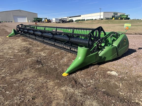 Image of John Deere 635F Primary image