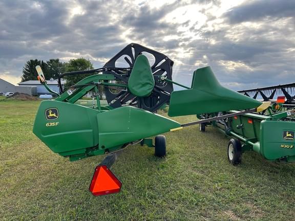 Image of John Deere 635F equipment image 2