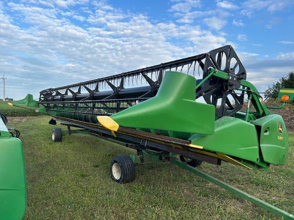 2009 John Deere 635F Image