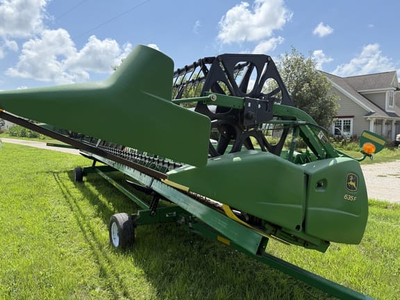 2009 John Deere 635F Equipment Image0