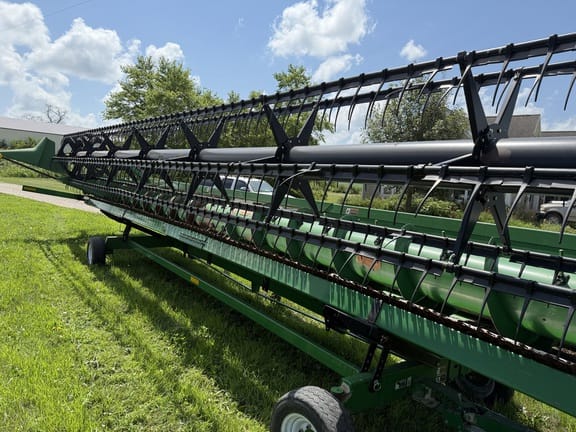 2009 John Deere 635F Equipment Image0
