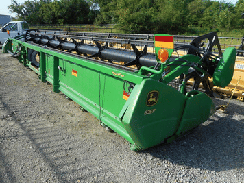 Main image John Deere 635F