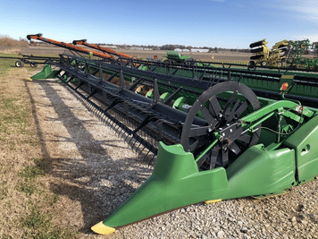 Main image John Deere 635F
