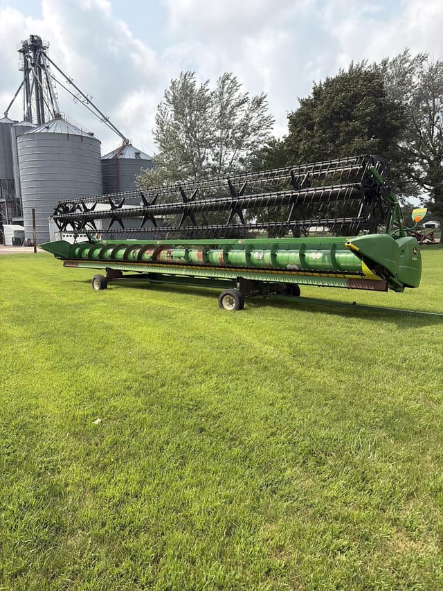 Image of John Deere 635F equipment image 1