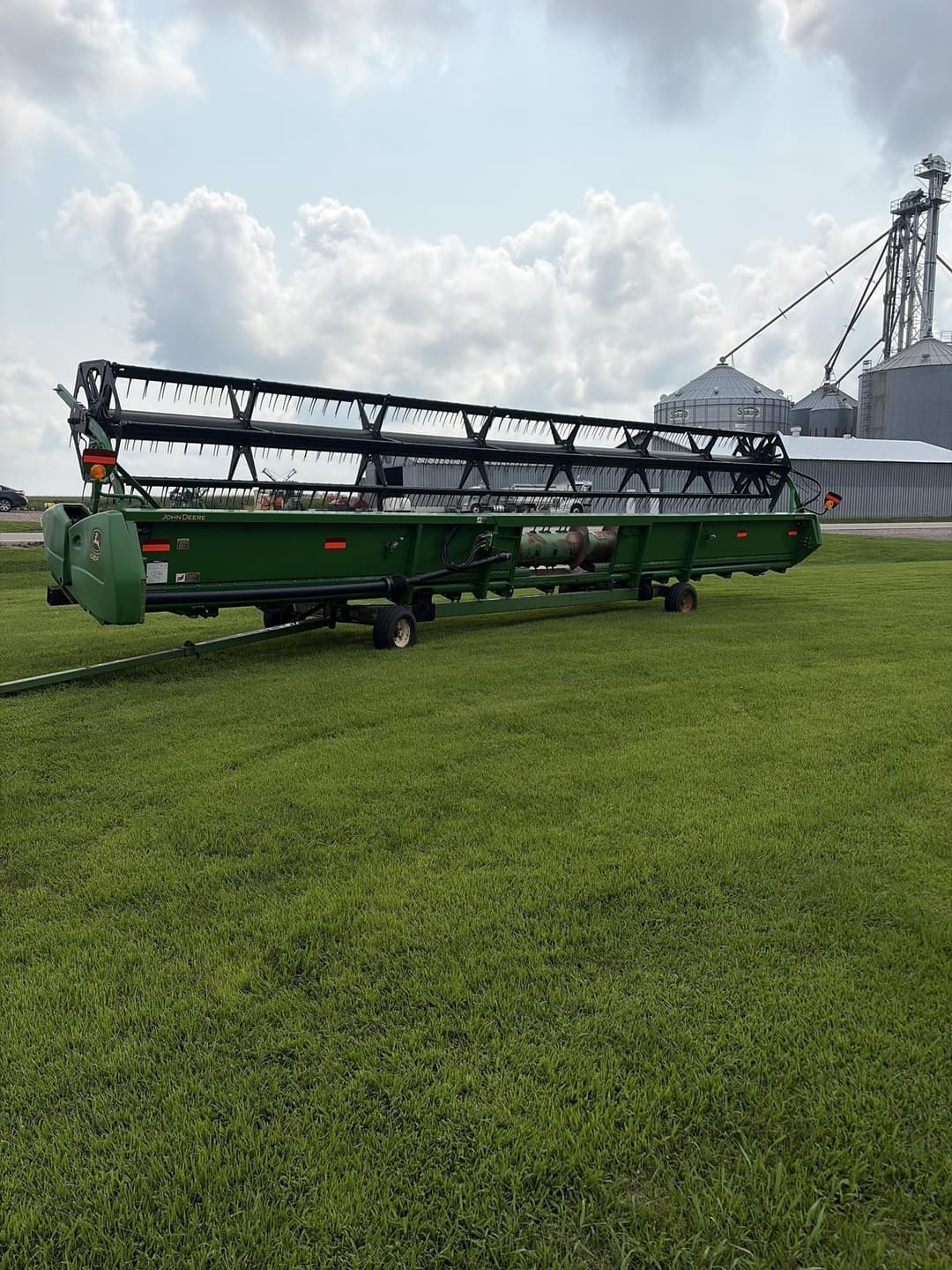 Image of John Deere 635F Primary image
