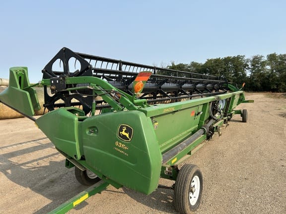 2009 John Deere 635F Equipment Image0