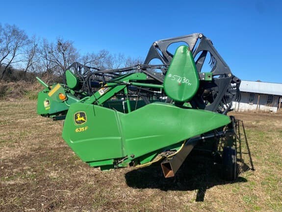 Image of John Deere 635F equipment image 3
